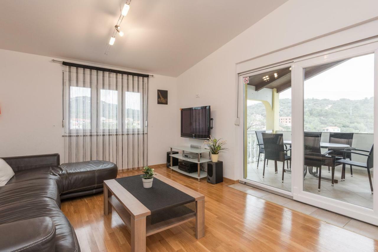 Apartment Natalie Sea View With 3 Bedrooms And Everything Is Air-Conditioned Sali Zewnętrze zdjęcie
