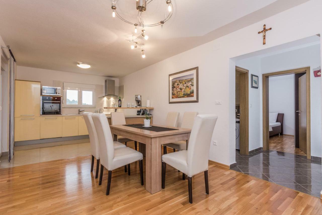 Apartment Natalie Sea View With 3 Bedrooms And Everything Is Air-Conditioned Sali Zewnętrze zdjęcie